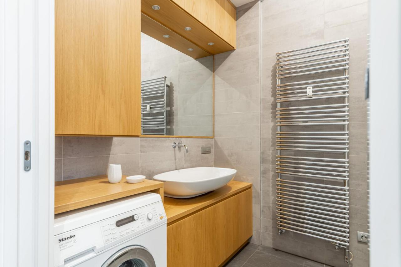 Apartament Easylife - Elegante Dimora Due Passi Dal Duomo Mediolan Zewnętrze zdjęcie